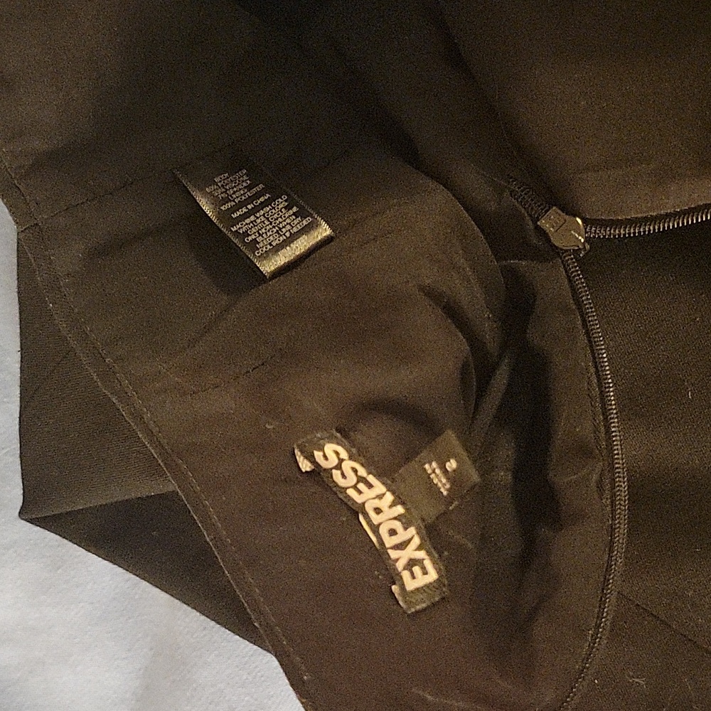 Express Skirt - Picture 3 of 3
